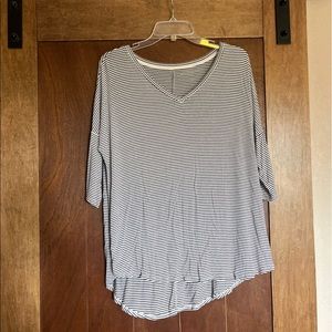 American eagle super soft quarter length shirt!